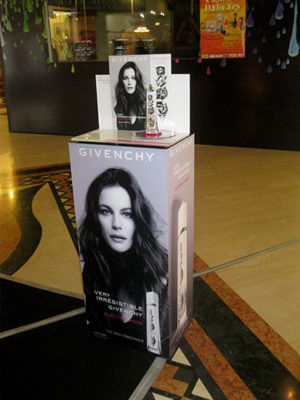 Very Irrésistible Givenchy Electric Rose 2