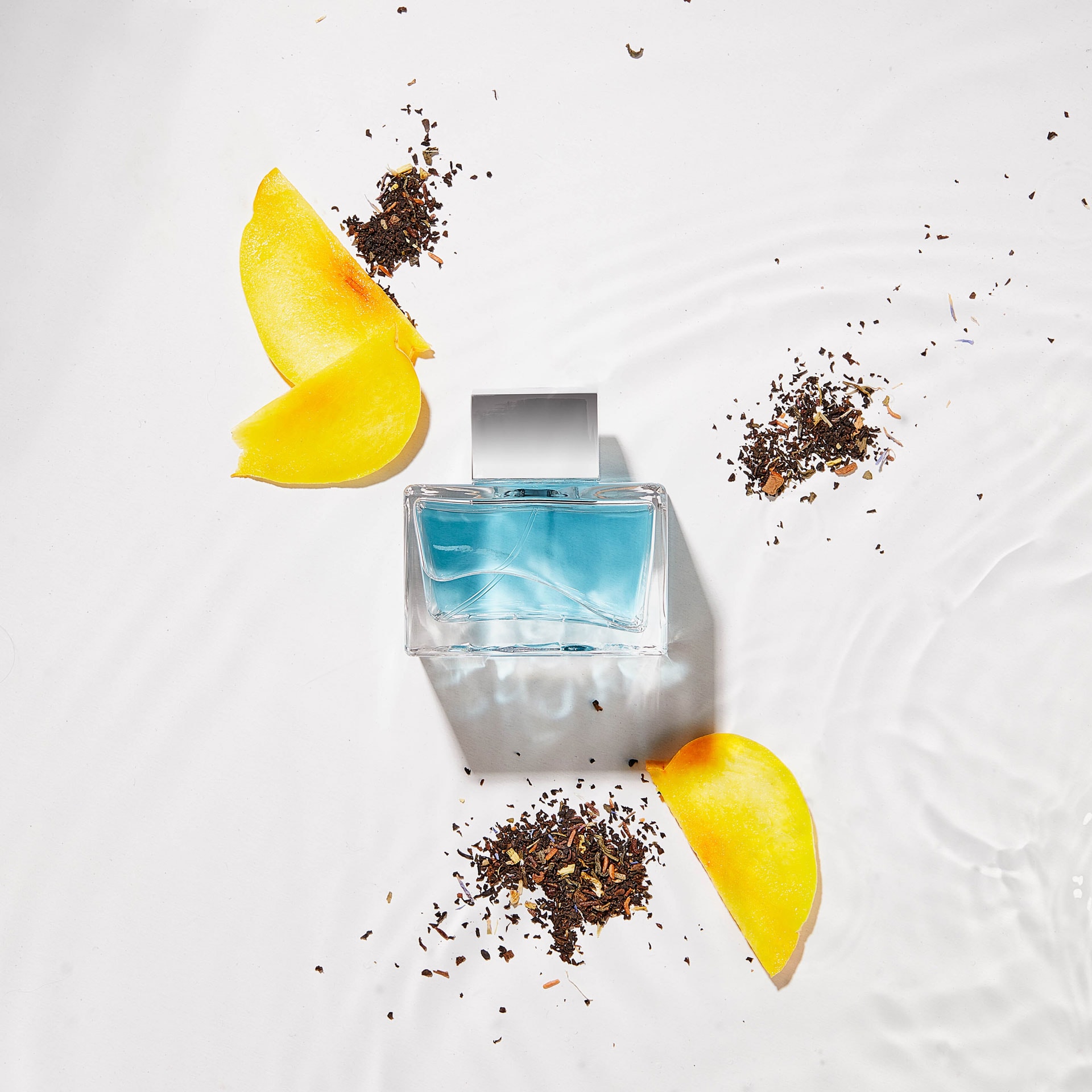 Blue Seduction for Her Deodorant Spray 4
