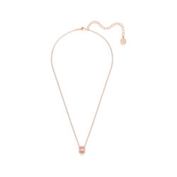 Una necklace 10