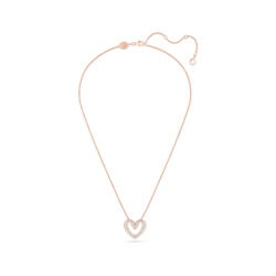 Una pendant 7