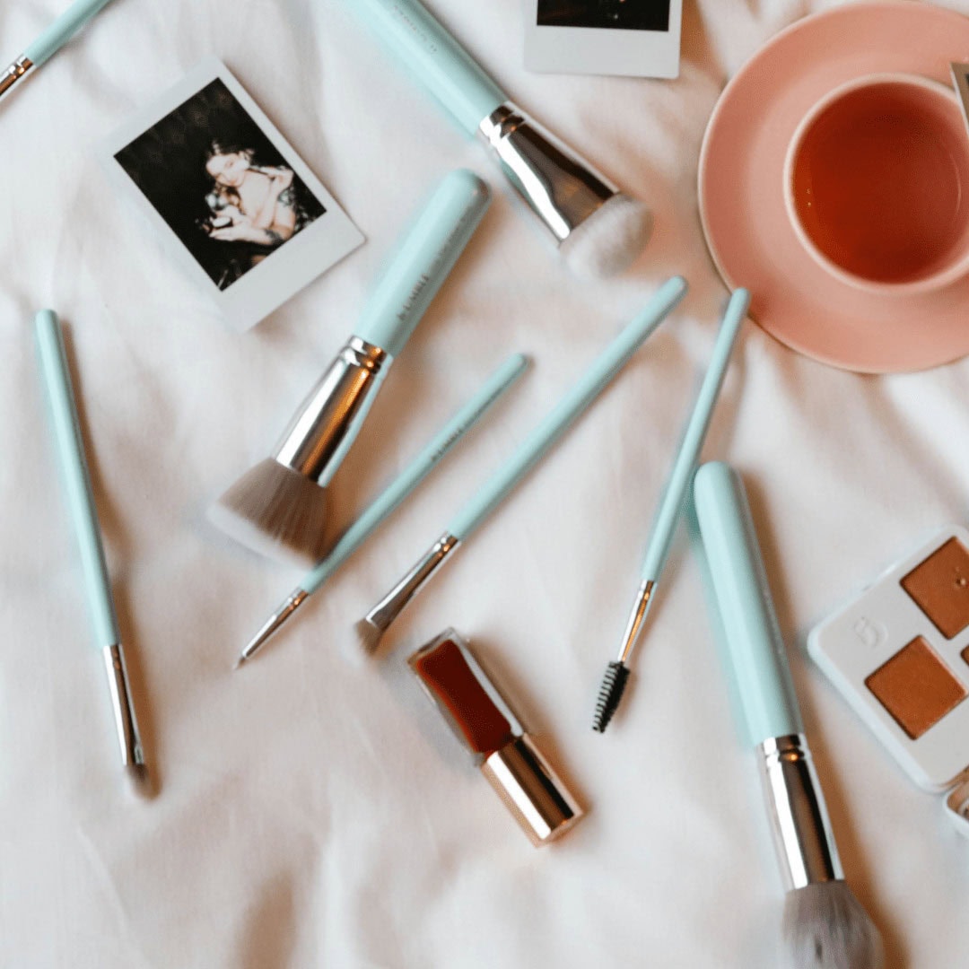 Angled Blending Brush (111) 4