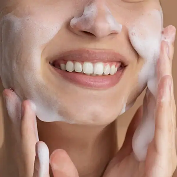 Vitamin E Face Wash - Image 3
